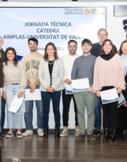 La Cátedra AIMPLAS-UV premia proyectos que se apoyan en la IA y soluciones innovadoras para la circularidad de los plásticos